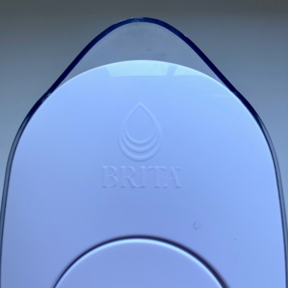 Like New! Brita Metro Water Filter Pitcher | 6 Cup - Picture 6 of 7